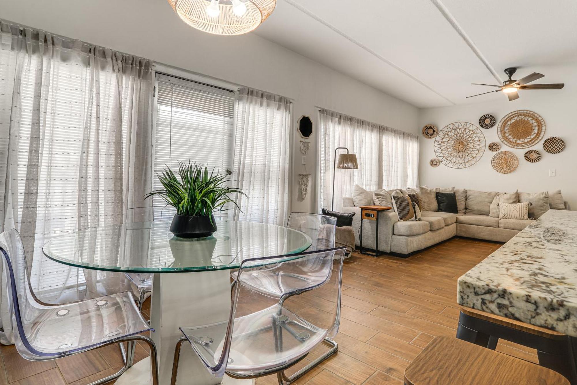 Luxe South Padre Condo With Pool - Walk To Beach! South Padre Island Dış mekan fotoğraf