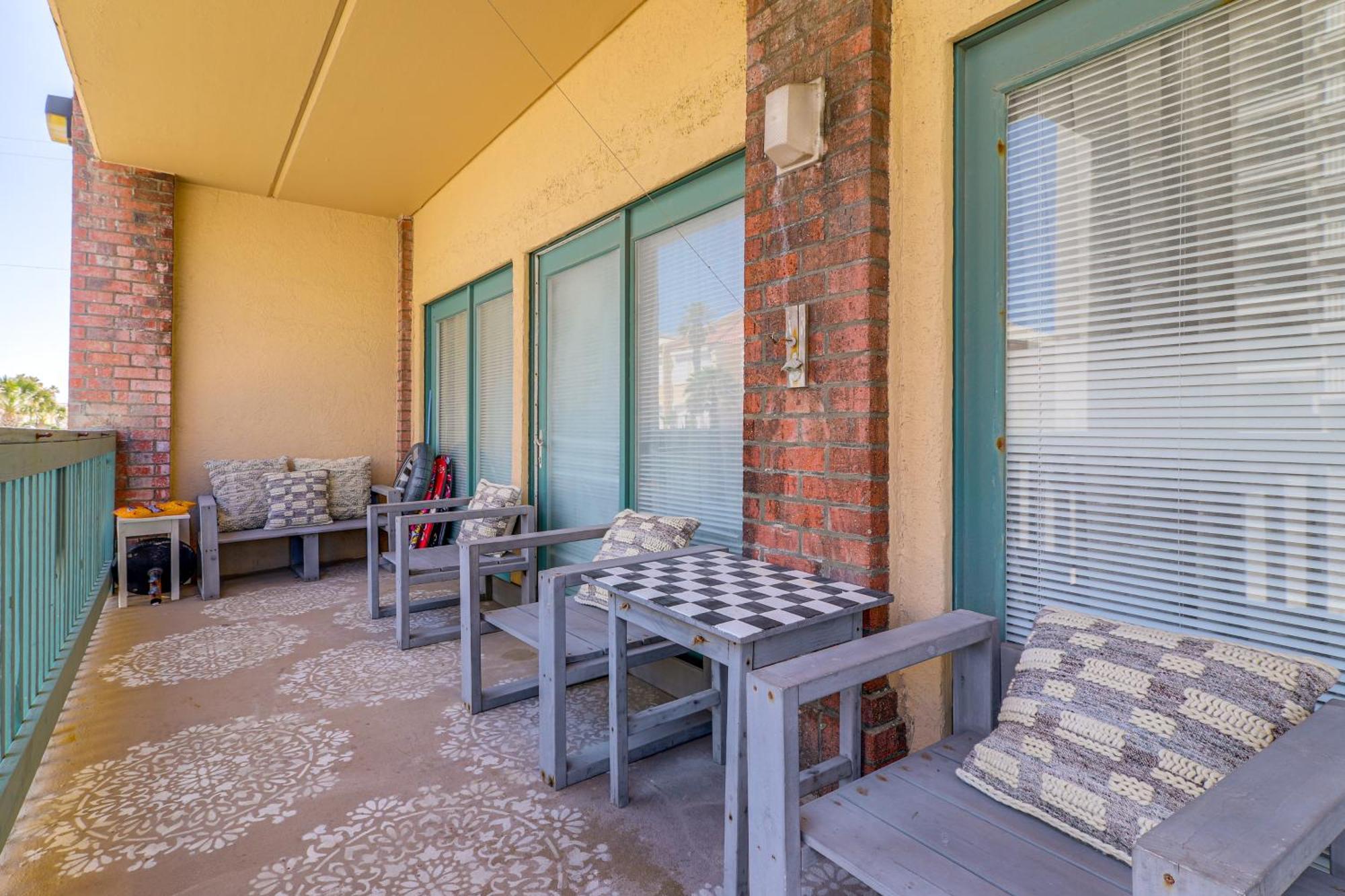 Luxe South Padre Condo With Pool - Walk To Beach! South Padre Island Dış mekan fotoğraf