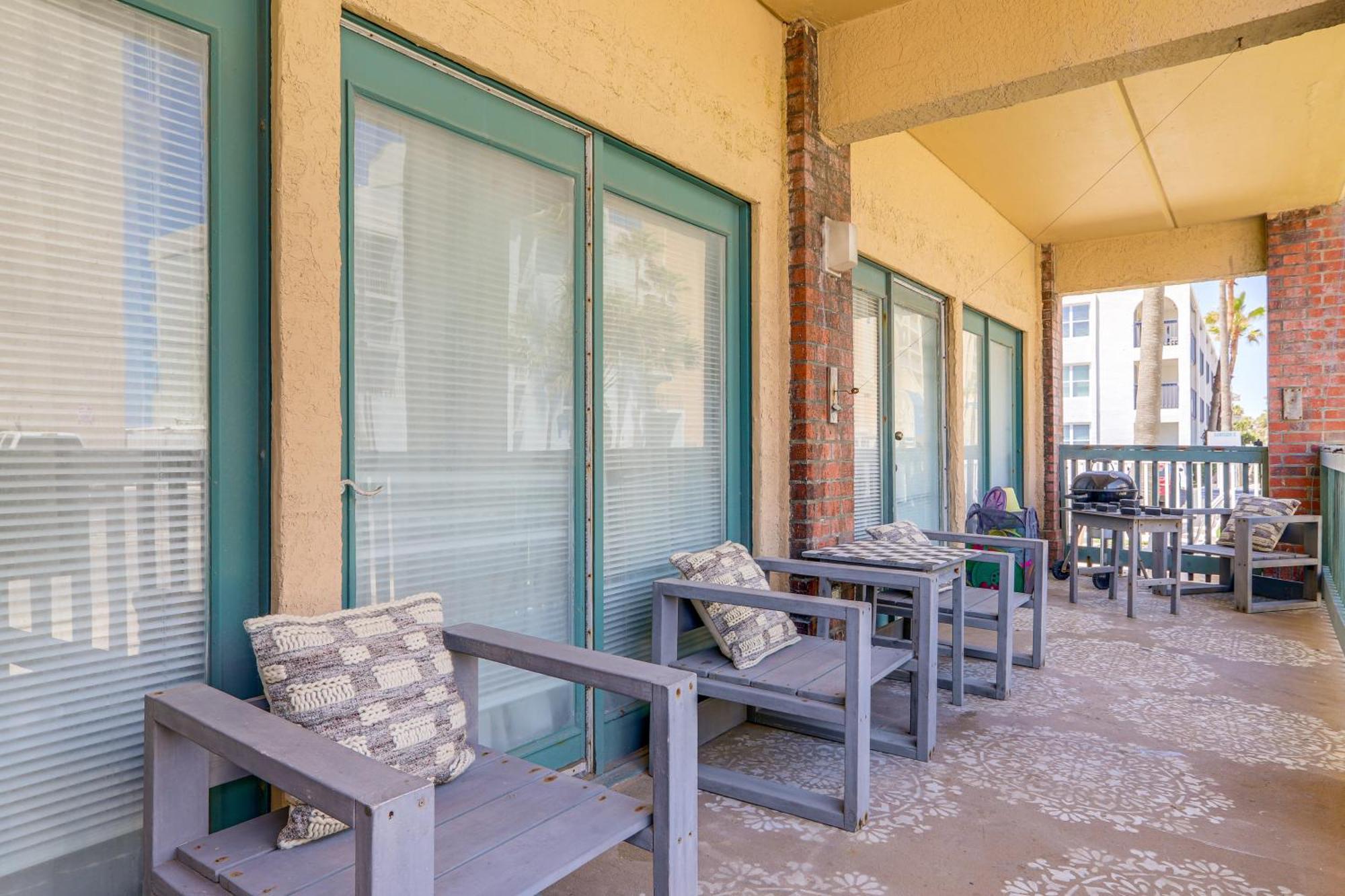 Luxe South Padre Condo With Pool - Walk To Beach! South Padre Island Dış mekan fotoğraf