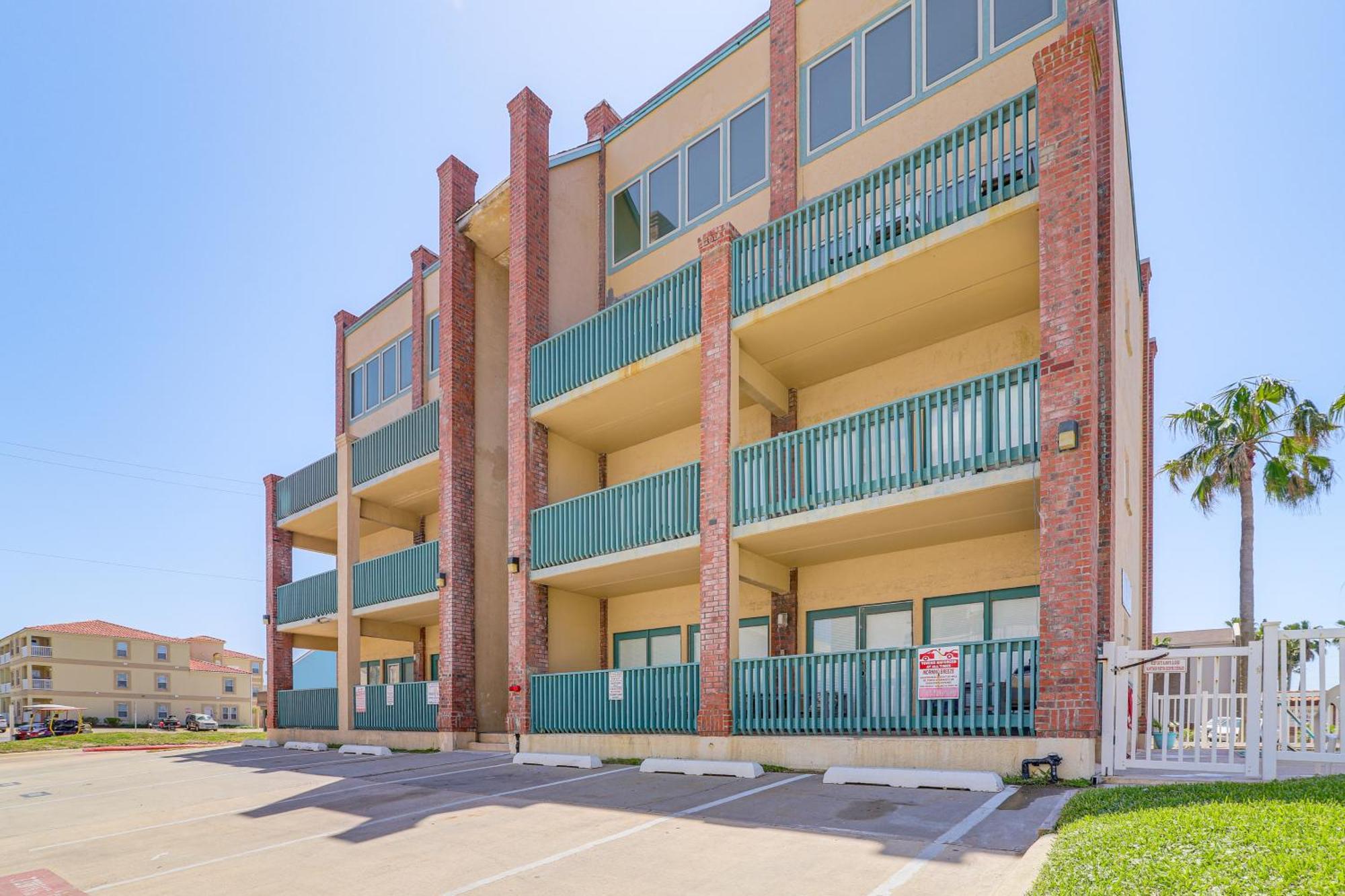 Luxe South Padre Condo With Pool - Walk To Beach! South Padre Island Dış mekan fotoğraf